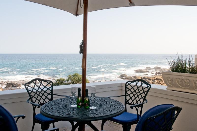 Bantry Beach Luxury Suites Cape Town Exterior photo