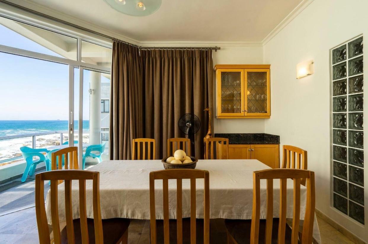 Bantry Beach Luxury Suites Cape Town Exterior photo